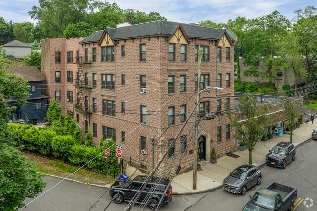 Building Photo - 224 Purchase Street