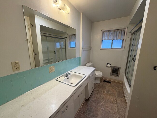 Foto del edificio - 3 Bedroom 2 bath single family house