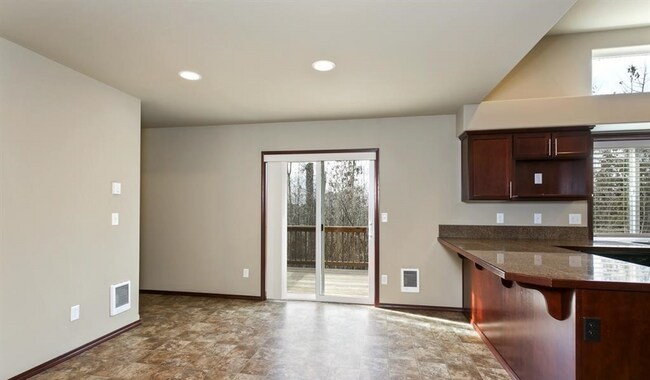 Foto del edificio - Beautiful Spacious 3 bed 2.5 bath home in Ferndale!