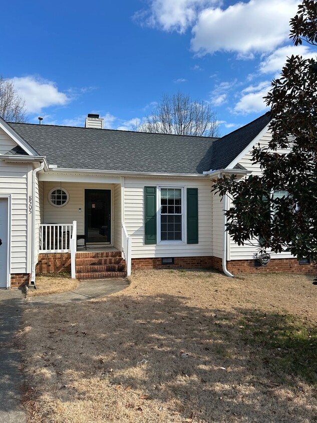 Primary Photo - RANCH HOME with 3 bedrooms and 2 baths-CON...