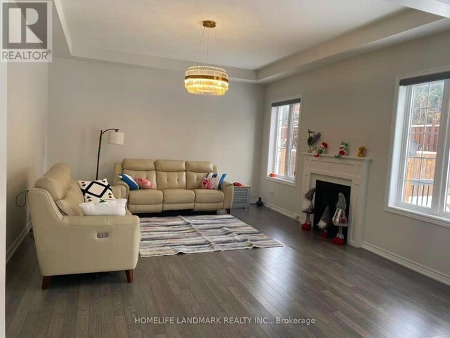 Building Photo - 123 Mitchell Pl