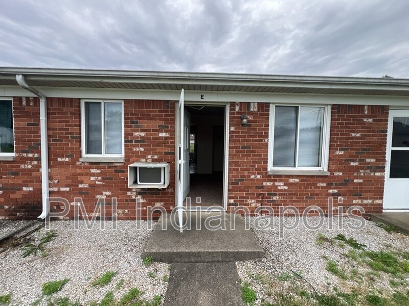 121 W William Dr Unit E, Brownsburg, IN 46112 Condo for Rent in Brownsburg, IN