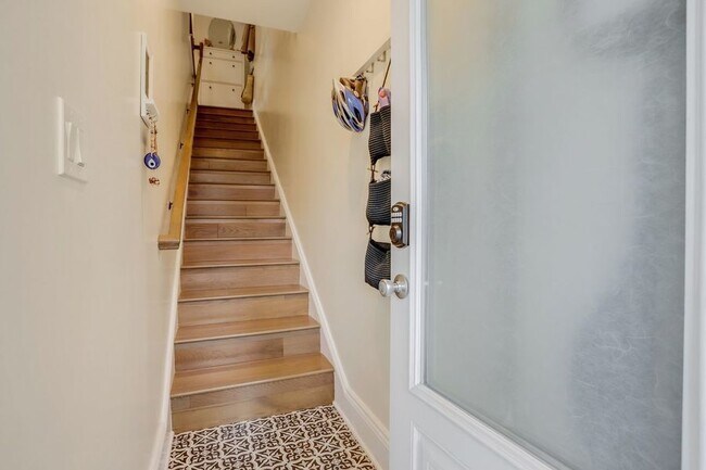 Foto del edificio - Nice Two Bedroom Home near Union Market - ...