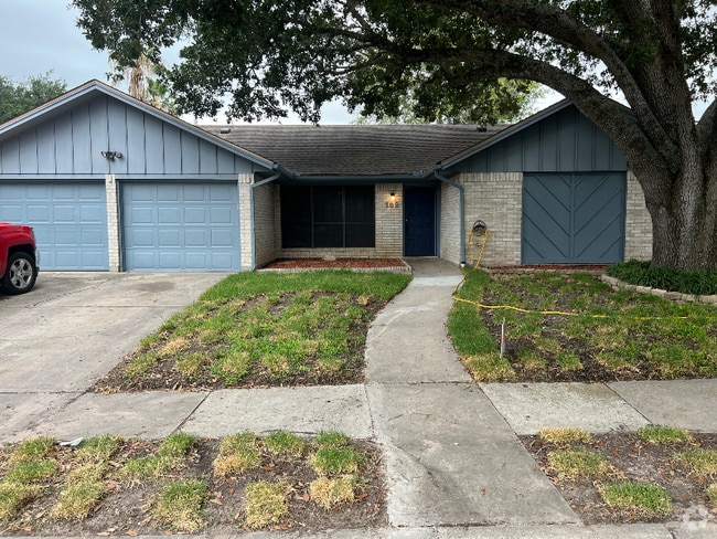 Building Photo - 109 Laguna Dr
