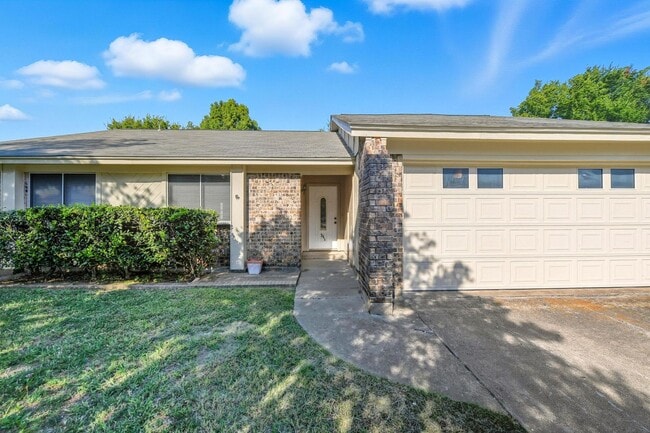 Foto del edificio - Charming 3-Bedroom Home in Keller ISD!