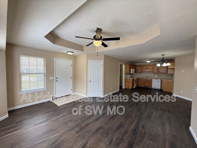 Foto del edificio - 1144 N Northwood