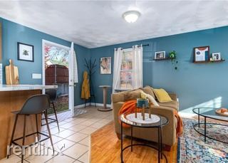 Building Photo - 2 br, 1.5 bath House - 365 West Ave