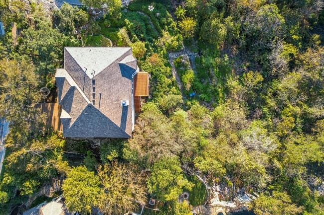 Building Photo - Amazing Canyon View, Steps Away from Natur...