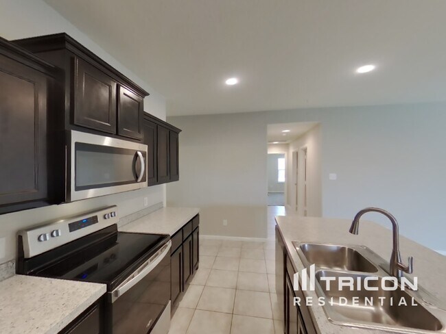 Building Photo - 8832 Ring Gold Dr