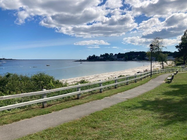 Willard Beach close by - 37 Summit St