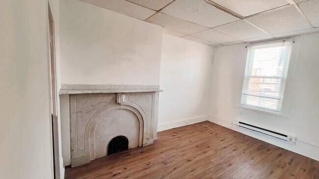 Building Photo - 1249 Shackamaxon St