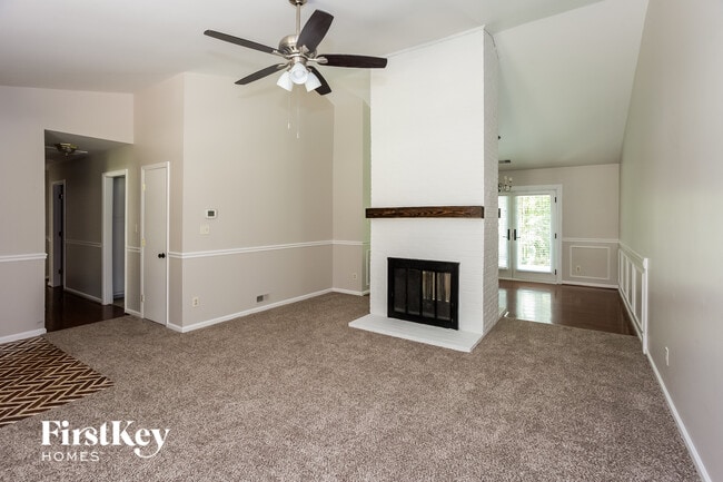 Building Photo - 8304 Lacewood Pl