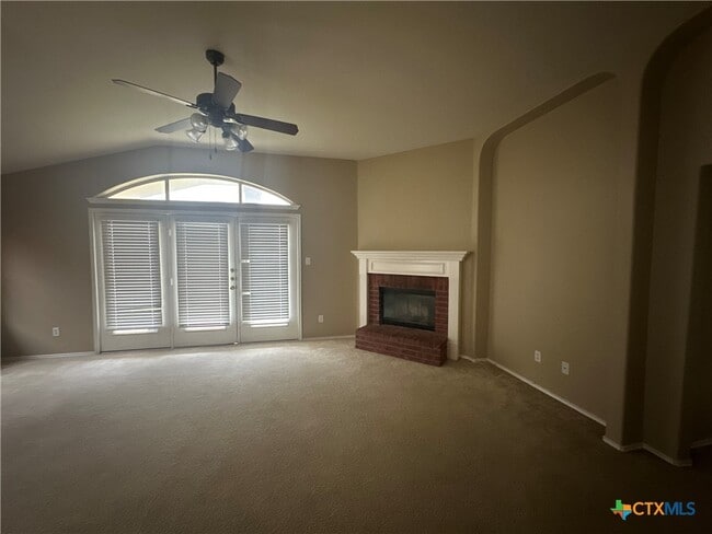 Building Photo - 226 Lottie Ln