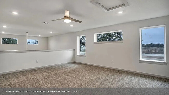 Building Photo - Room in House on Lubeck Dr