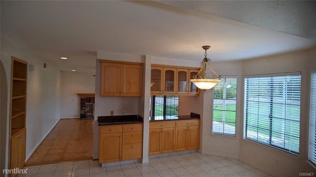 Building Photo - 4 br, 3 bath House - 11824 Darby Ave