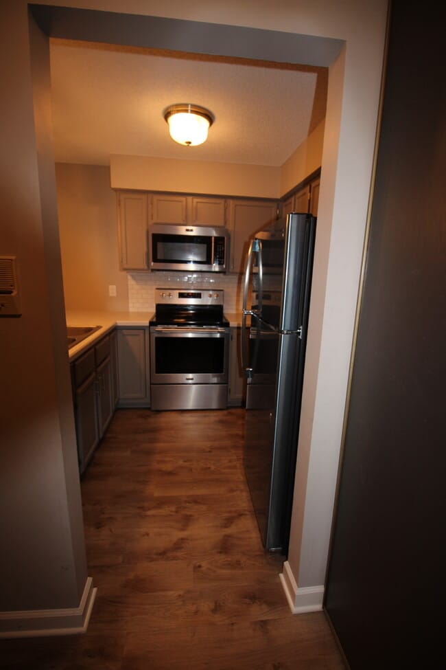 Building Photo - 2292 Pinehurst Ln