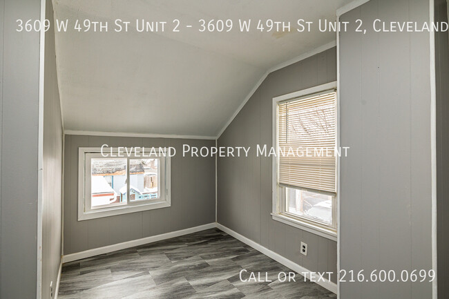 Foto del edificio - Updated West Side Cleveland Duplex