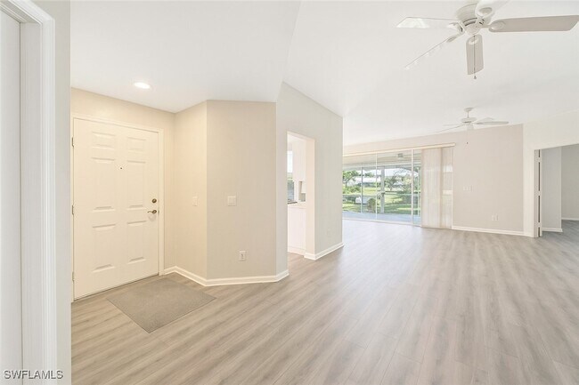 Foto del edificio - 7822 Gardner Dr