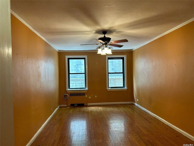 Building Photo - 251 Seaman Ave
