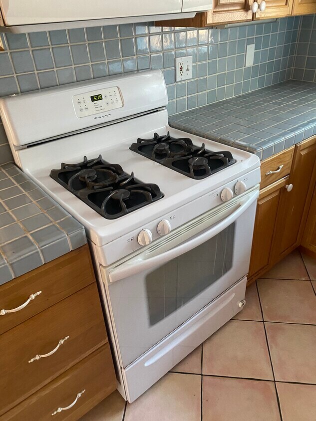 Foto principal - 4400 Overland Ave