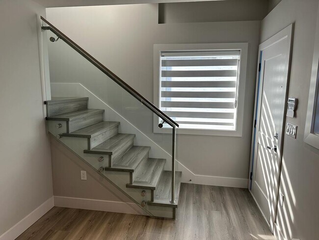 Photo du bâtiment - 4014 36th Av W