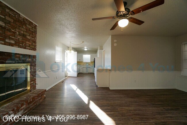 Building Photo - 3 br, 2 bath House - 444 SW 63rd Place
