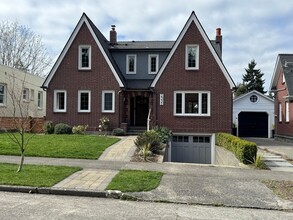 Building Photo - 2335 47th Ave SW