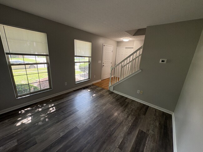Foto del edificio - 7276 Havencroft Dr