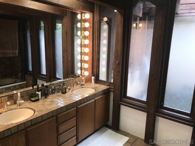 Building Photo - 201 Ocean St