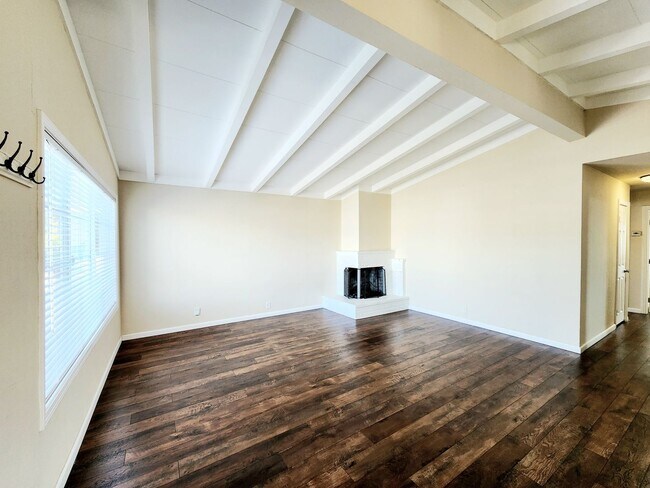 Foto del edificio - Delightful Shoreview 3 bedroom 2 bath home