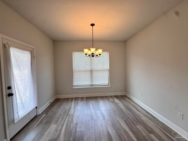 Foto del edificio - 5723 Maggie Rose Cir