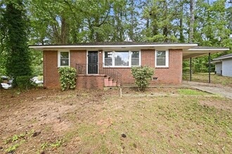 Building Photo - 386 Lindsey Dr SE