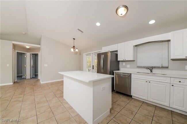 Foto del edificio - 5094 Burnside St
