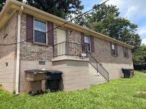 Building Photo - 212 Jay Dr