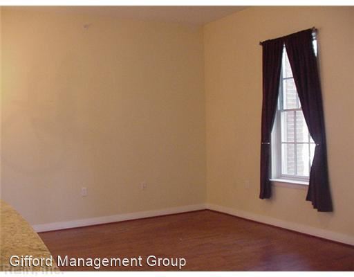 Building Photo - 1 br, 1 bath House - 450 W.Princess Anne R...