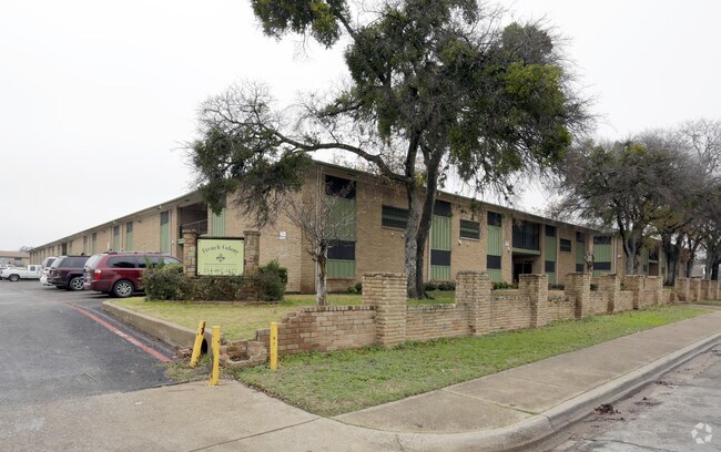French Colony Rentals Dallas, TX