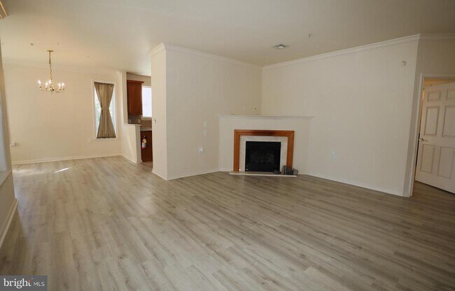 Building Photo - 611 Masterson Ct