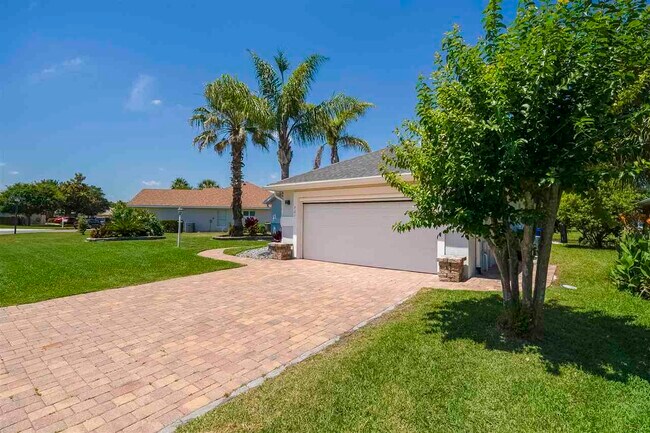 Building Photo - 901 Windward Way
