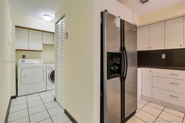 Building Photo - 10907 SW 75th Terrace