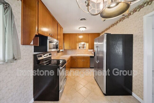 Foto del edificio - 113 N 44th W Ave
