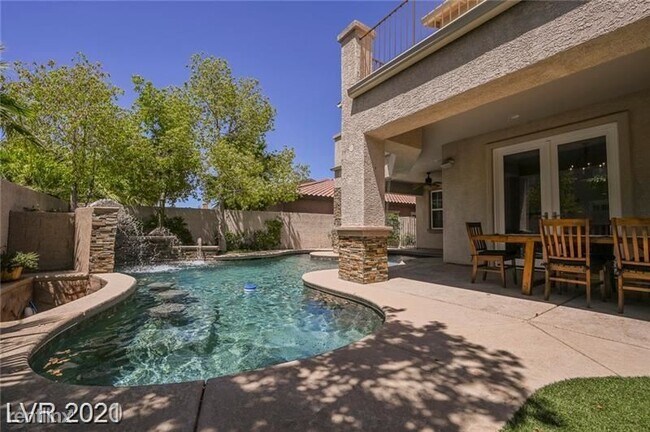 Building Photo - 5 br, 3.5 bath House - 845 Veramar Ct