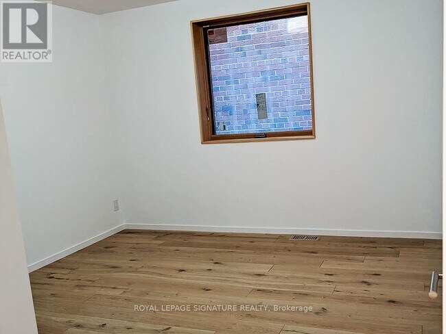 Photo du bâtiment - 1265 Davenport Rd