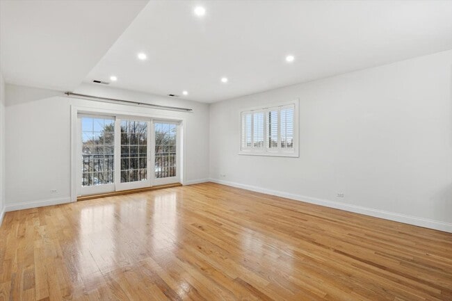 Foto del edificio - 6436 N Lehigh Ave