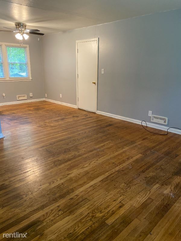 Building Photo - 3 br, 1 bath House - 8901 E 54th St