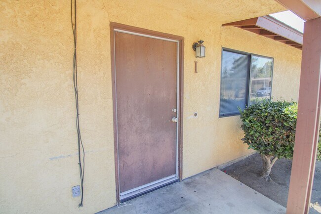 Foto del edificio - Updated, 2 bedroom, 1 bath apartment tucke...