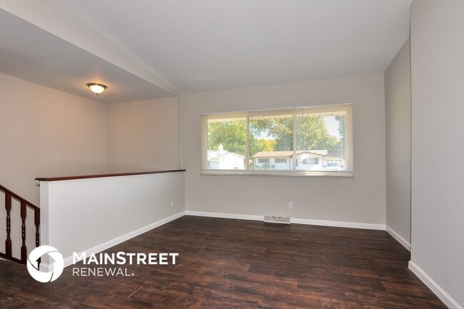 Building Photo - 2703 Arrow Heights Dr