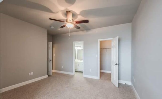 Building Photo - 1 bedroom in Houston TX 77082