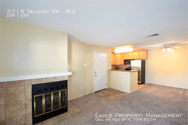 Foto del edificio - Nicely Updated Downstairs 2 Bedroom Apartment