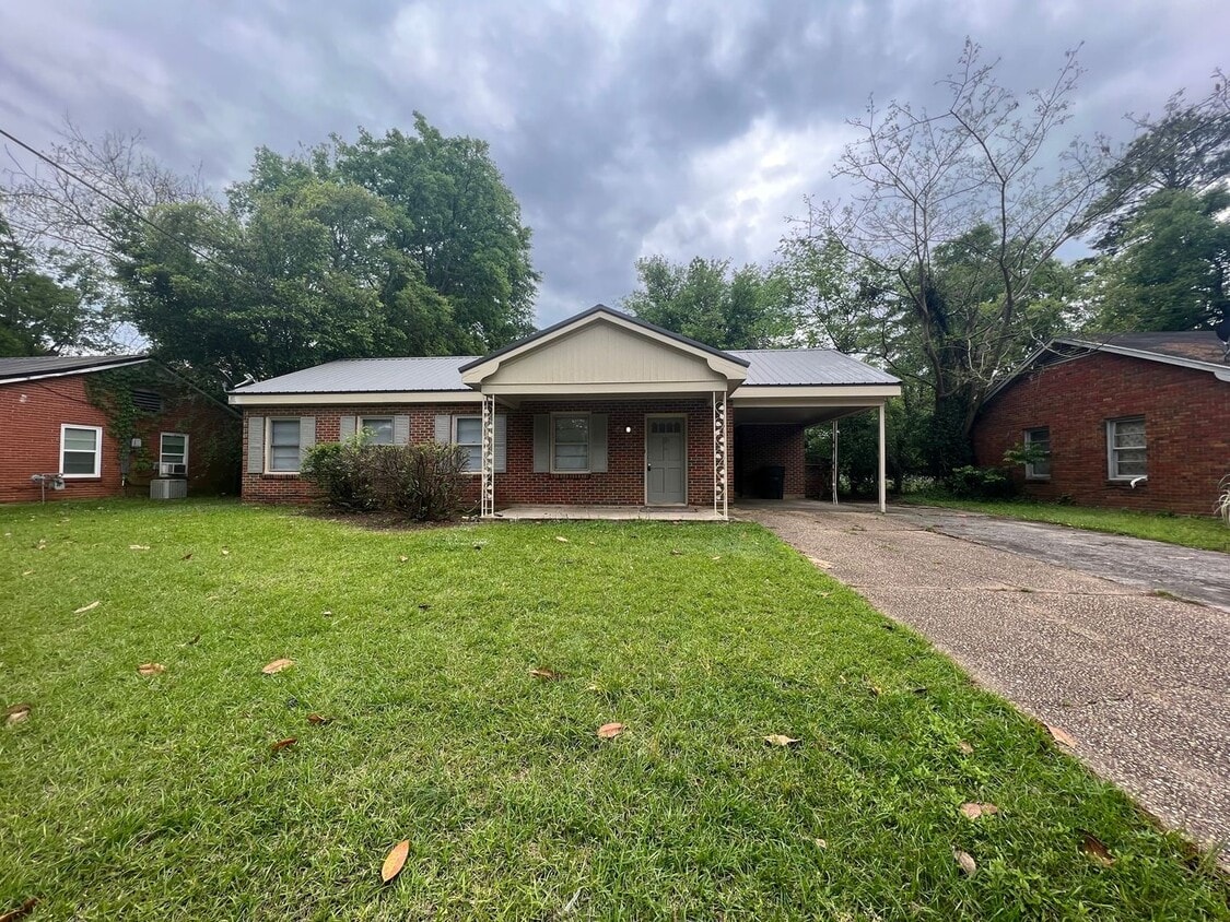 3 bedroom 1 bathroom single level home - 3 bedroom 1 bathroom single level home