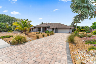 Building Photo - 4519 SE Pompano Terrace